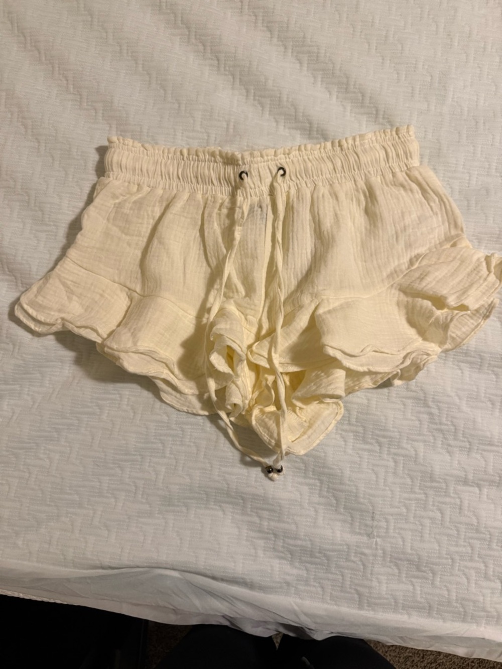 Windsor Cream Textured Ruffle Waist Shorts